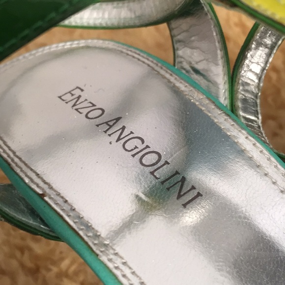 Ankle strap high heeled sandals - Picture 3 of 4